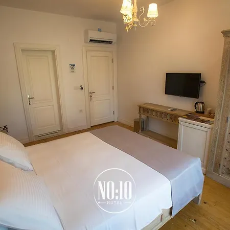 Hotel No 10